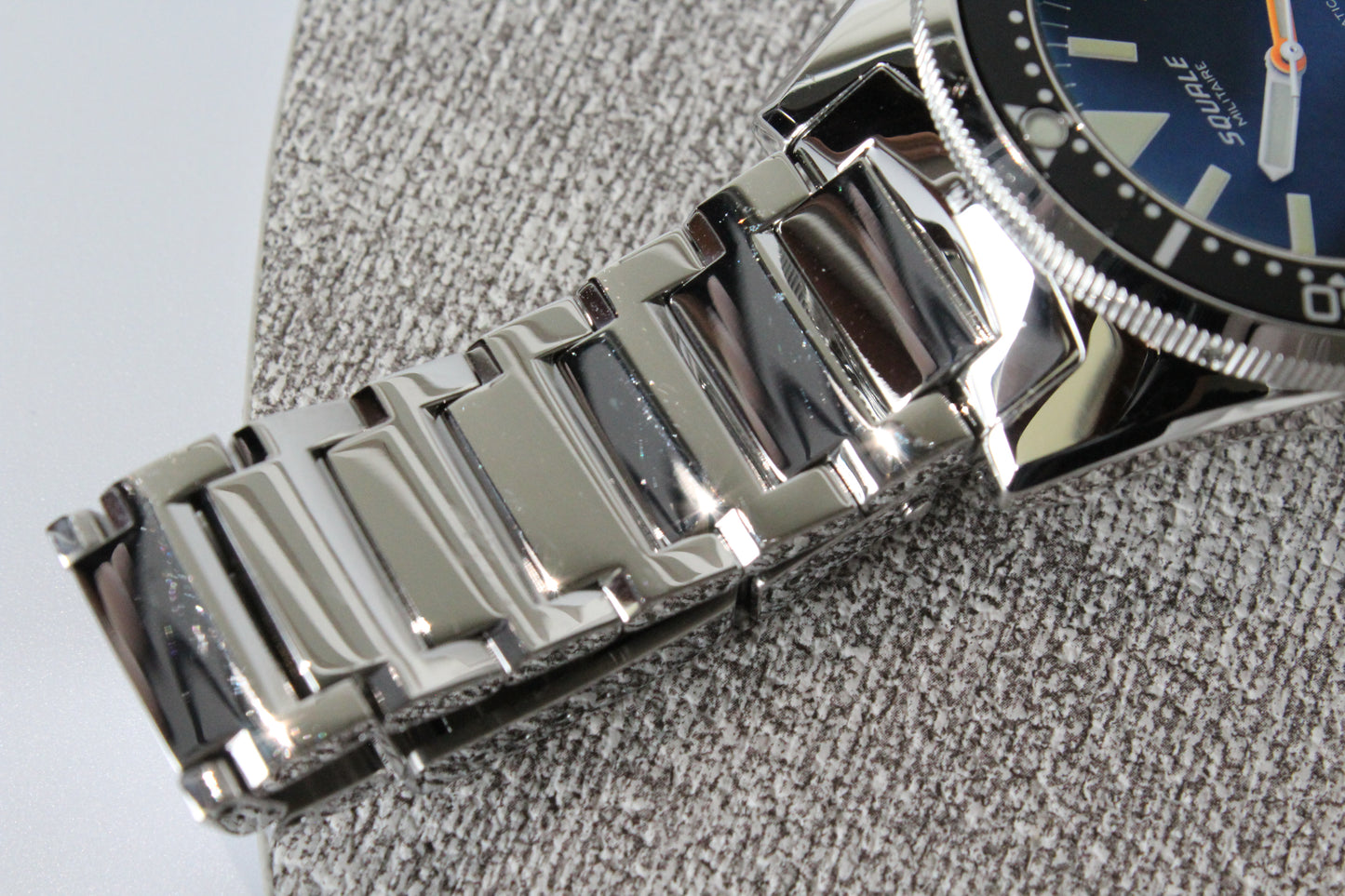 Squale 1521 Militaire Taucheruhr am Stahlband