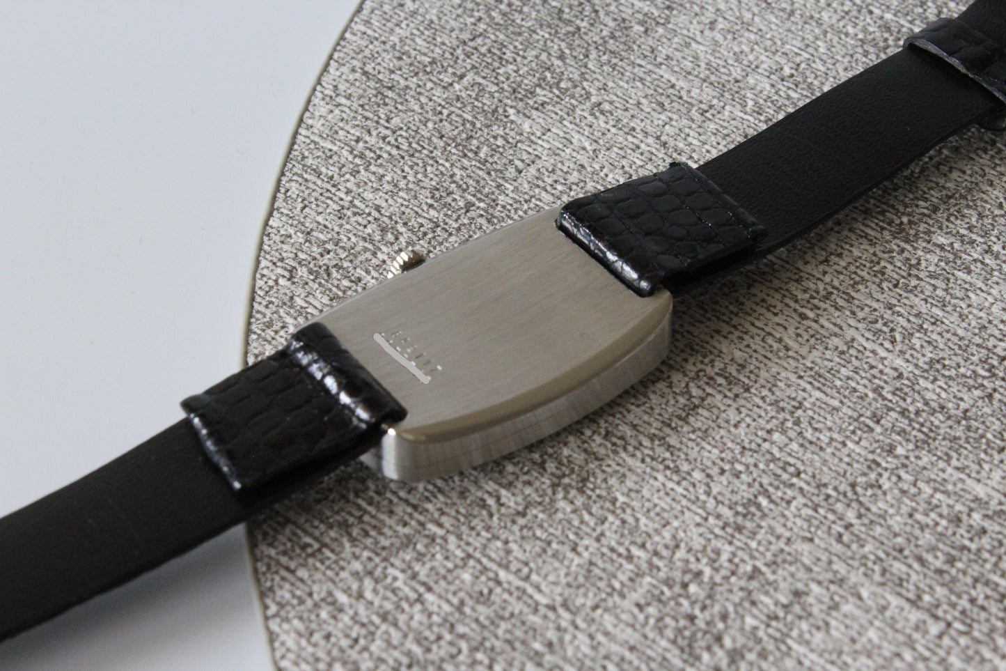 Universal Geneve Vintage Dresswatch schwarz