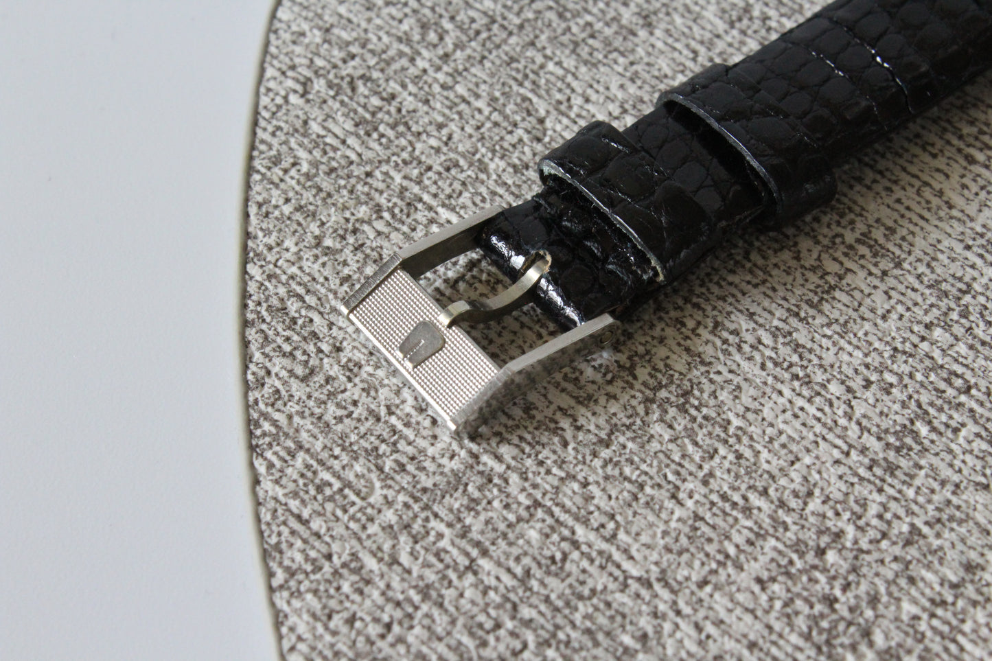 Universal Geneve Vintage Dresswatch schwarz