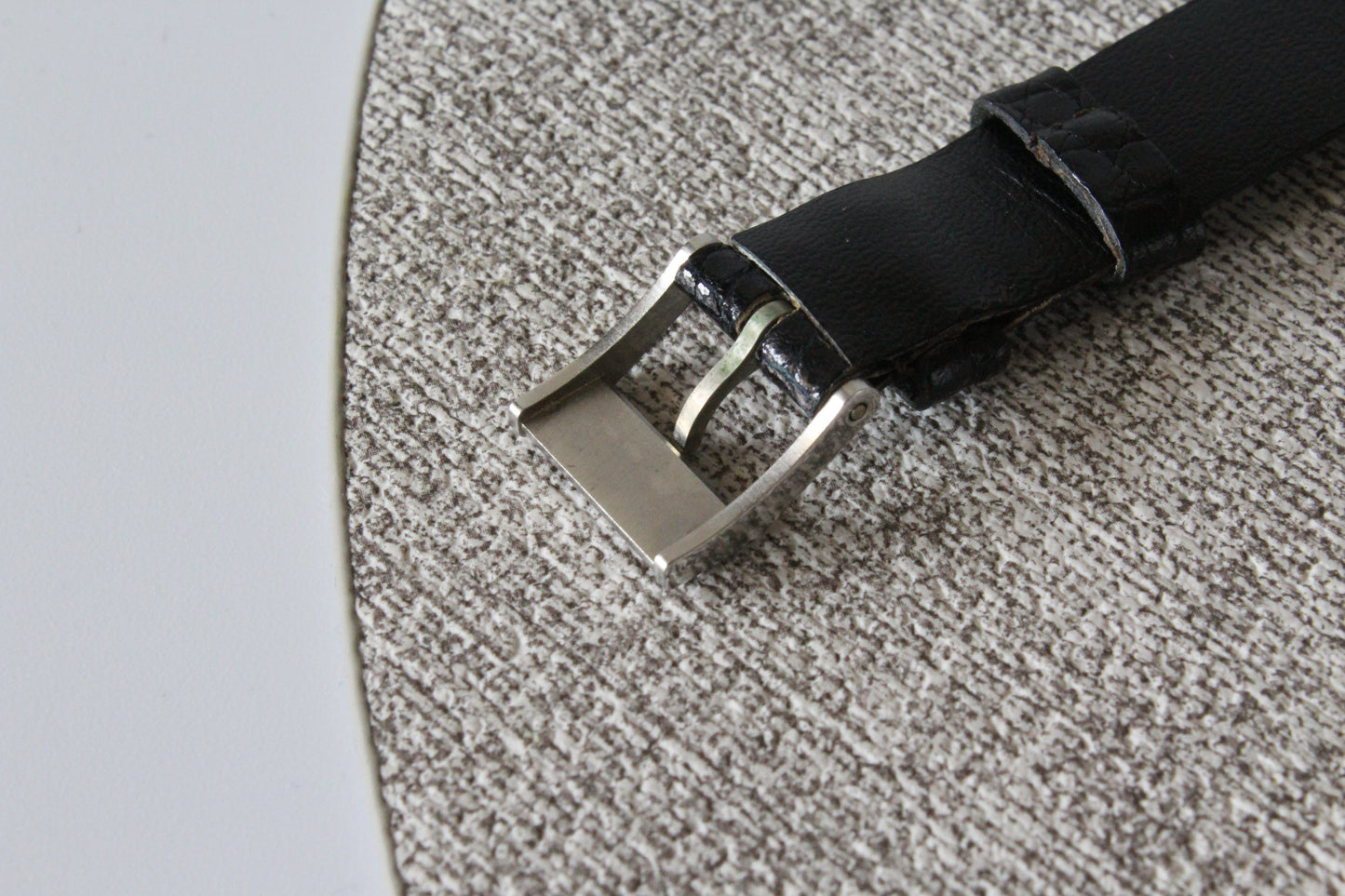 Universal Geneve Vintage Dresswatch schwarz