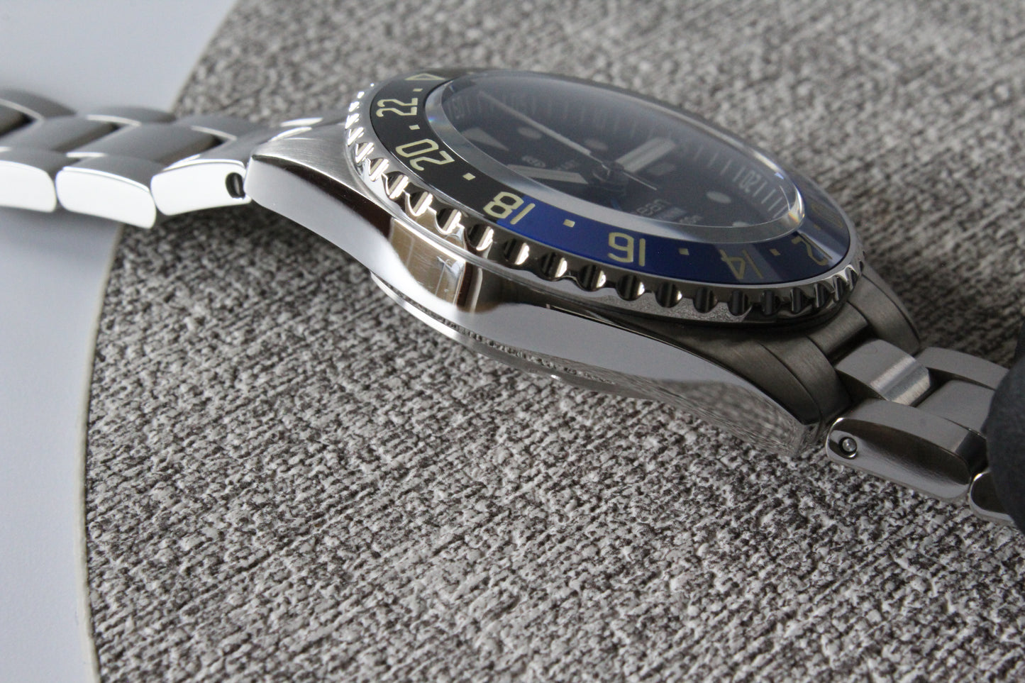 Steinhart Ocean 39 GMT Premium 500