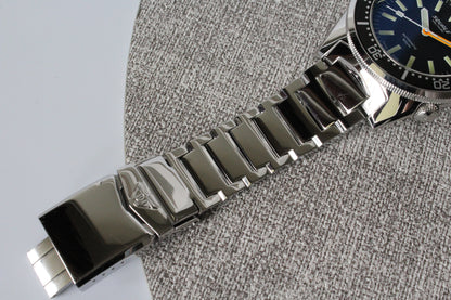 Squale 1521 Militaire Taucheruhr am Stahlband