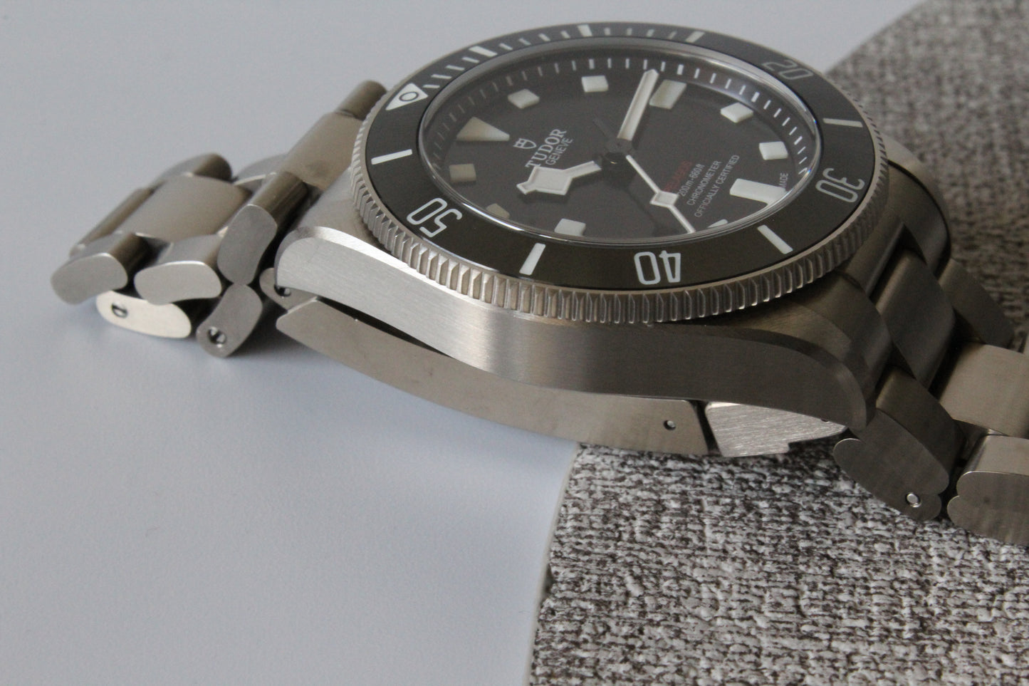 Tudor Pelagos 39 Taucheruhr Titan