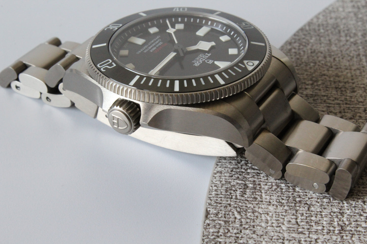 Tudor Pelagos 39 Taucheruhr Titan