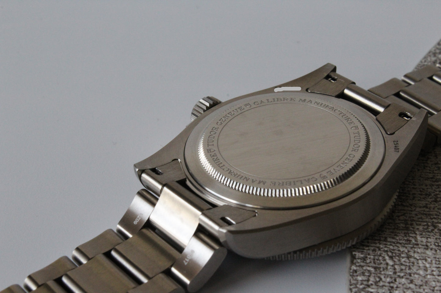 Tudor Pelagos 39 Taucheruhr Titan